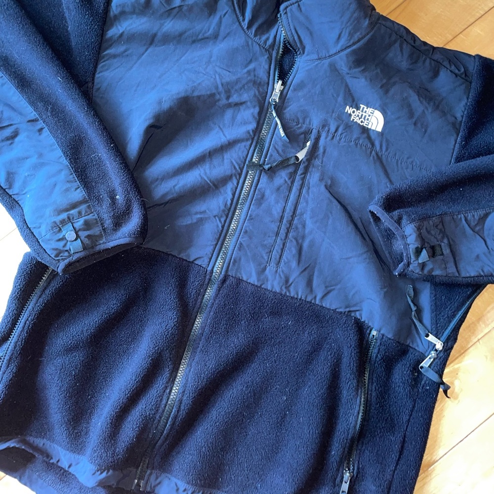 SOLD ON DEPOP The North Face Women’s XL - Picture 1 of 7